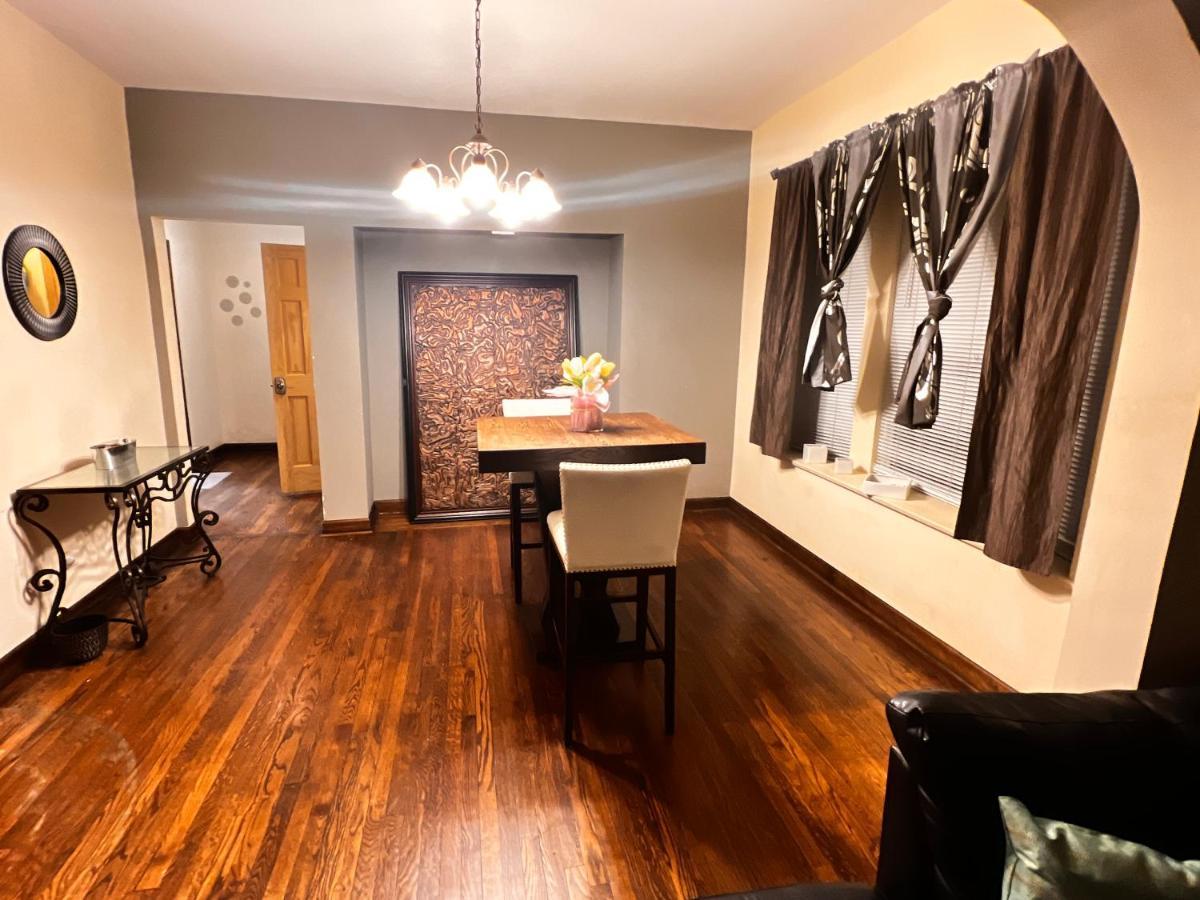 Clean, Spacious, Inexpensive Queen Br Hotel Chicago Bagian luar foto